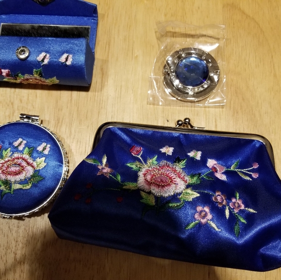 4 piece coin purse set - Picture 2 of 13